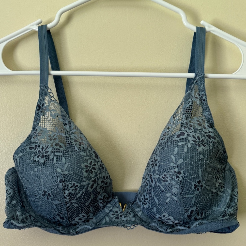 VS blue lace bra 36B